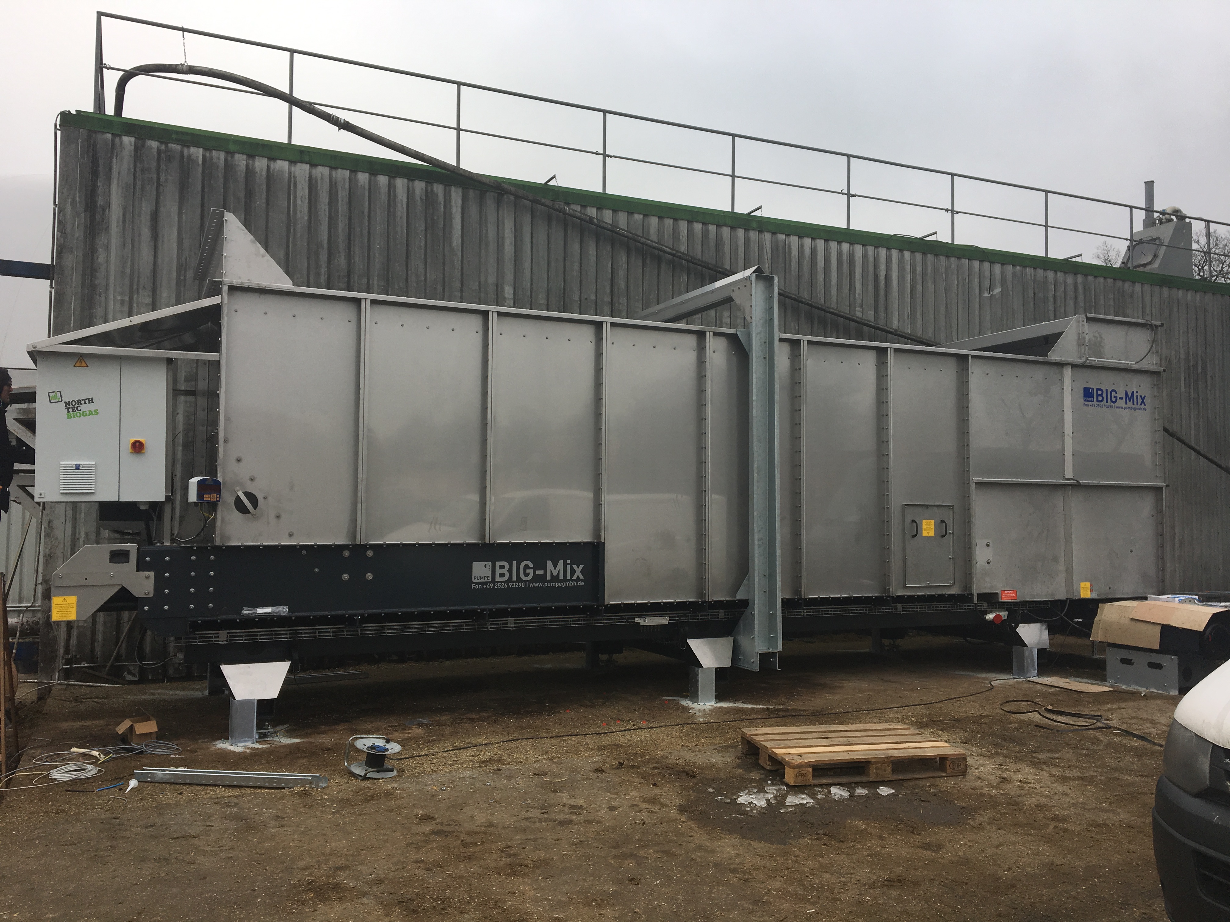 Biogasanlage Optimierung - Repowering, Biogas optimieren mit Flüssigfütterung, neuem Eintragssystem, Einbau Big Mix vom Hersteller
